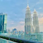 Star Klcc By R&R